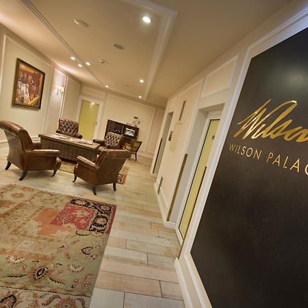 Wilson Palace By Loft บราติสลาวา ภายนอก รูปภาพ