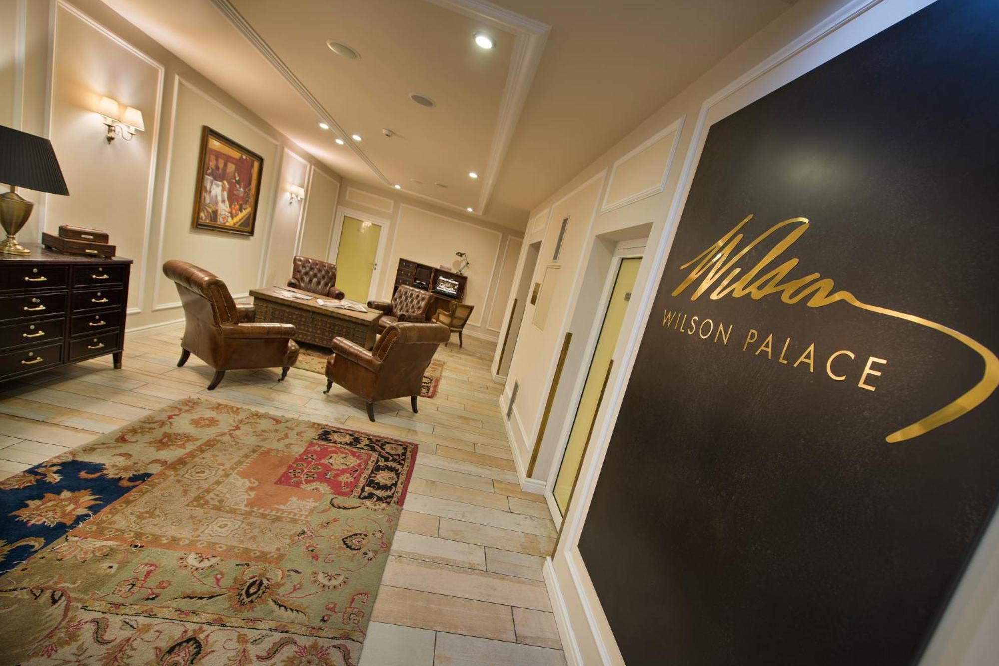 Wilson Palace By Loft บราติสลาวา ภายนอก รูปภาพ