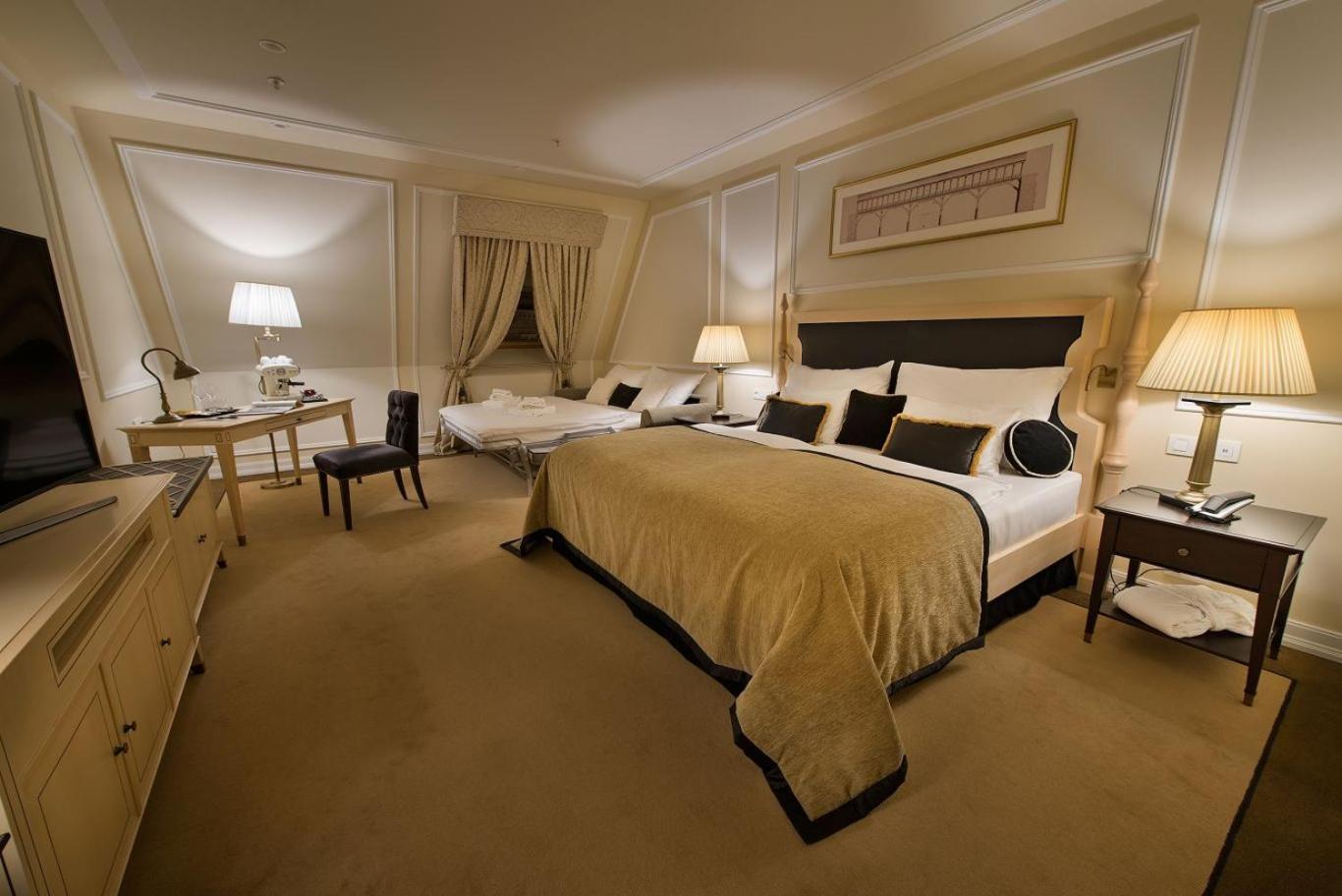 Wilson Palace By Loft บราติสลาวา ภายนอก รูปภาพ