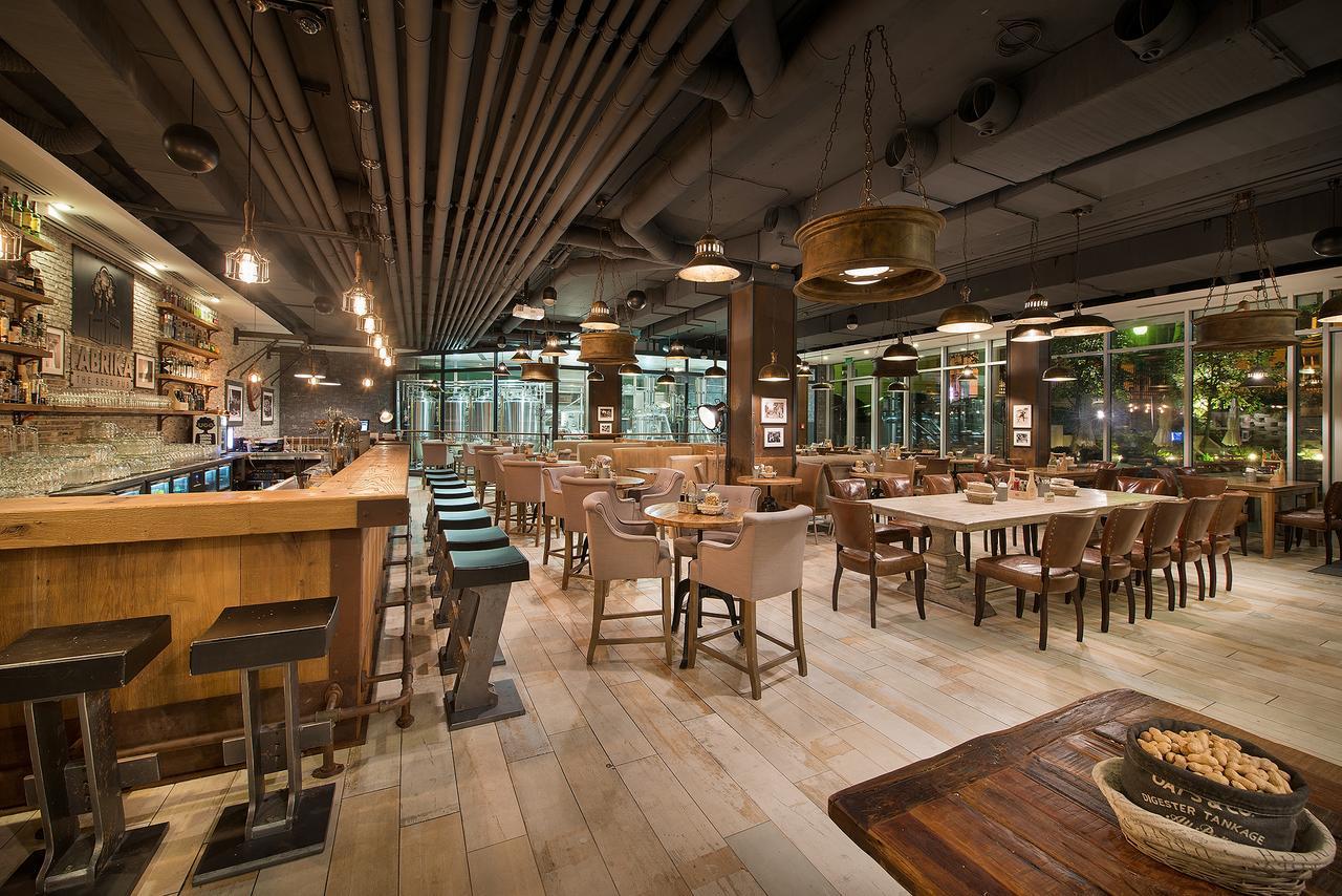 Wilson Palace By Loft บราติสลาวา ภายนอก รูปภาพ