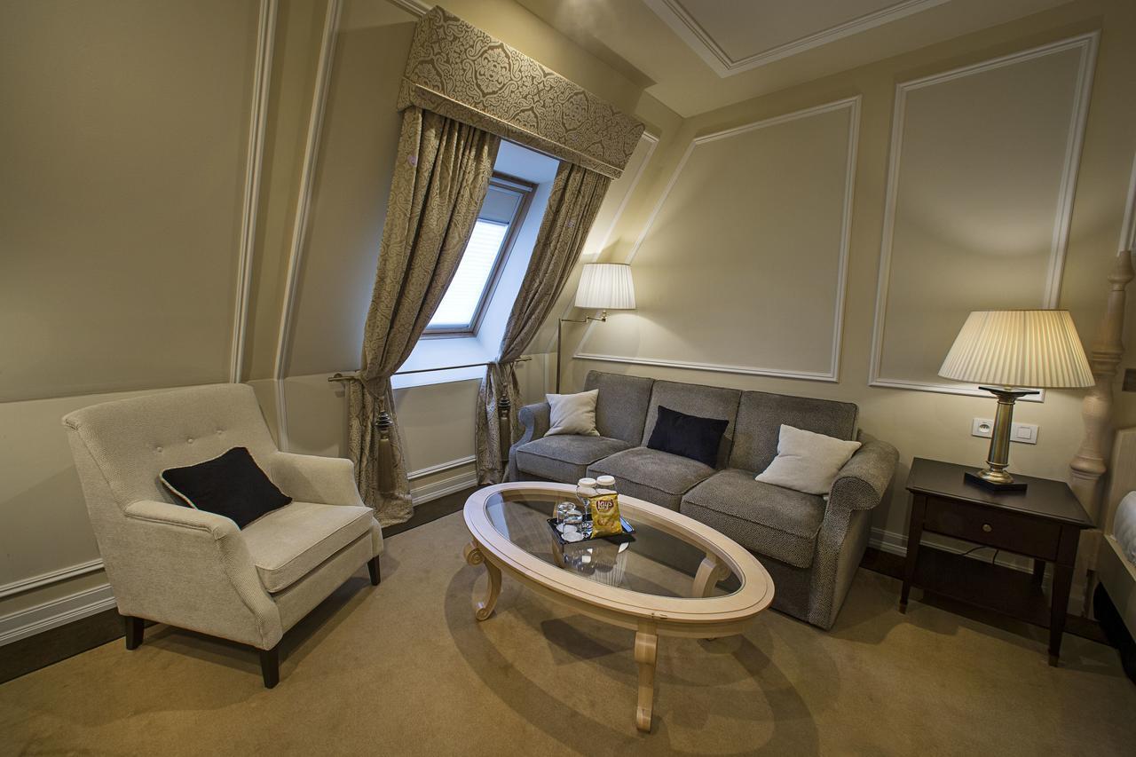 Wilson Palace By Loft บราติสลาวา ภายนอก รูปภาพ